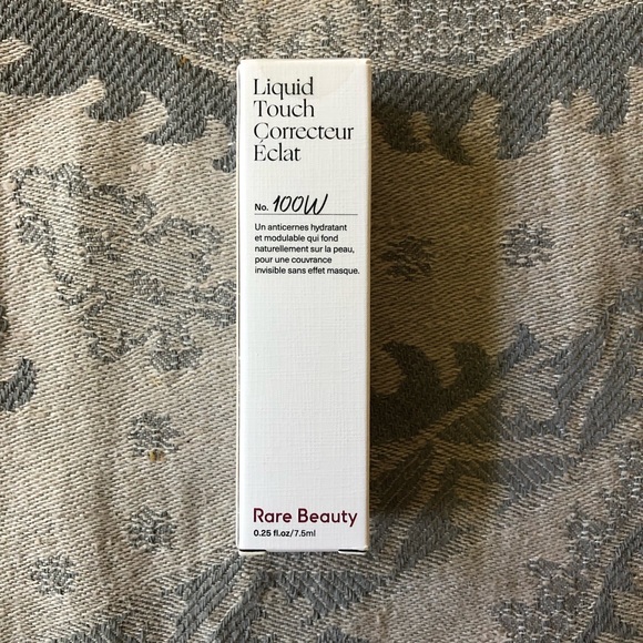 Rare Beauty Liquid Touch Brightening Concealer in 100W - Picture 2 of 4